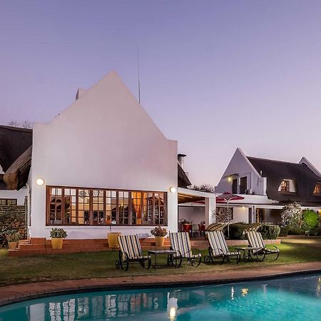 Mokoya Lodge Hekpoort Buitenkant foto